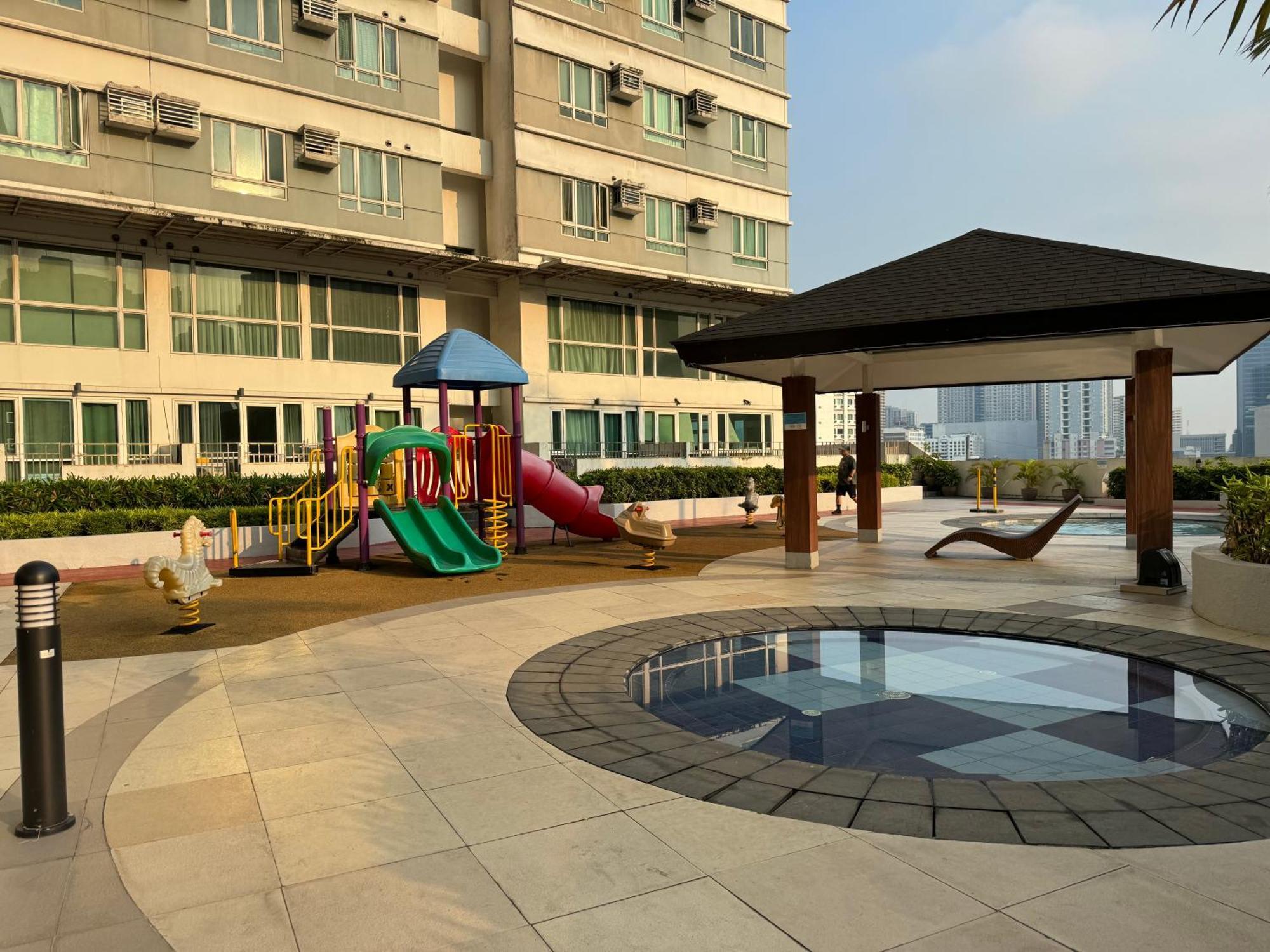 Beacon Makati Condo Free Pool Access Free Wifi 100Mbps & Free Netflix Manila Exteriér fotografie